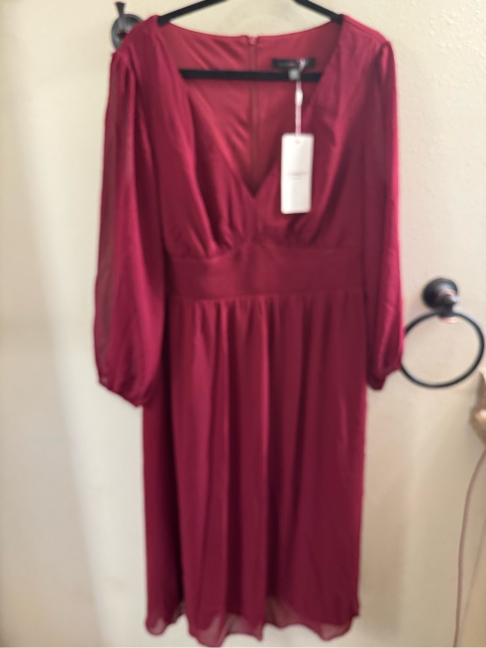Ever Pretty Wine-Red Long Sleeve V-Neck Midi Dress